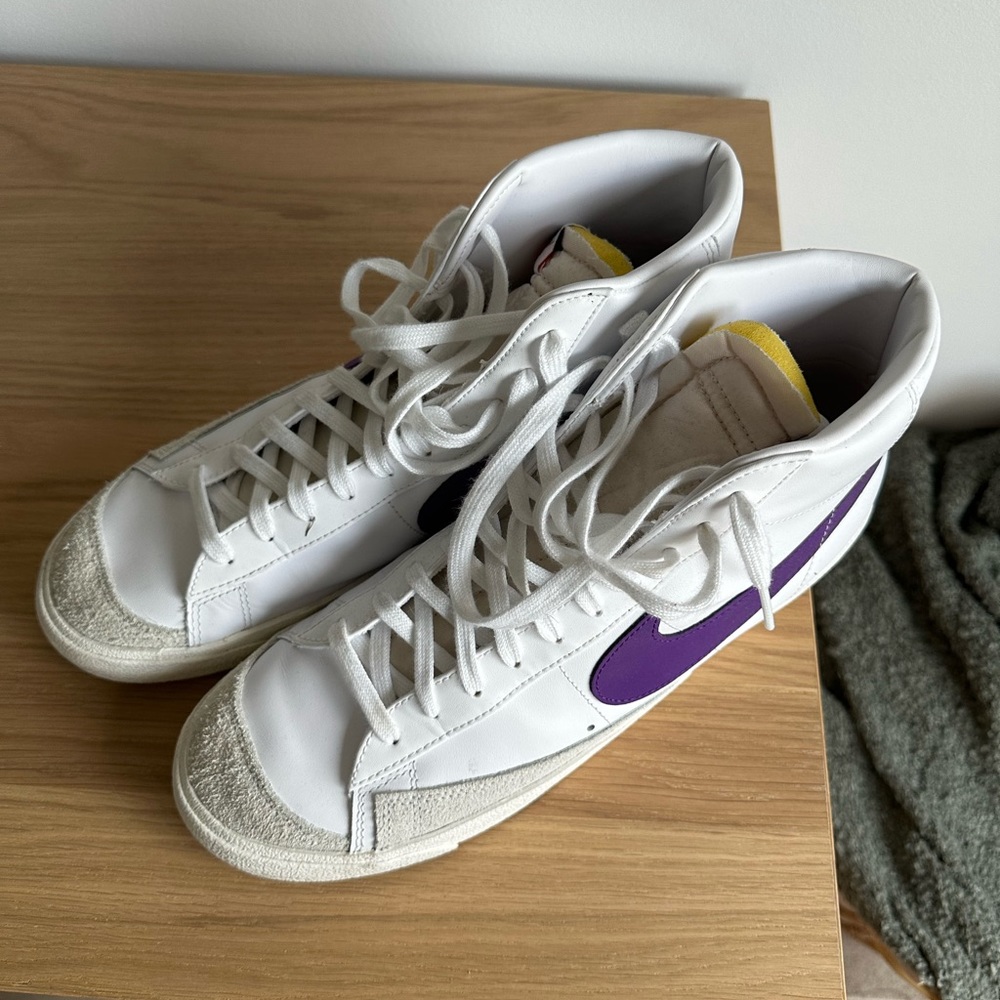 Nike high top blazer white/purple size 12